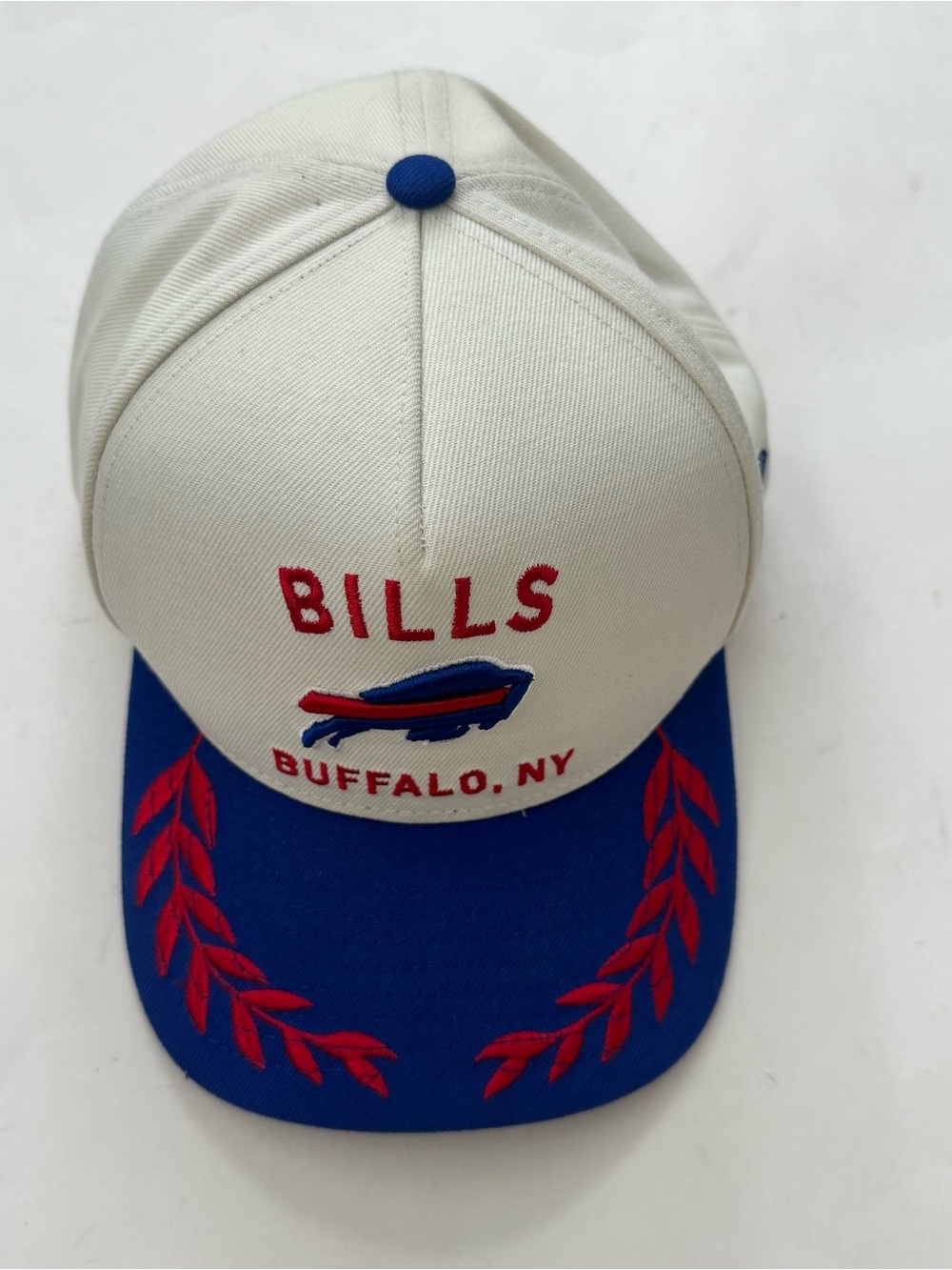 New Era 9FIFTY Buffalo Bills Snapback Hat Laurel Wreath Visor NFL Off White